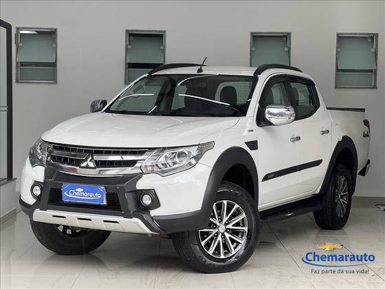 MITSUBISHI L200 TRITON 2.4 16V TURBO DIESEL OUTDOOR HPE-S CD 4X4 AUTOMÁTICO